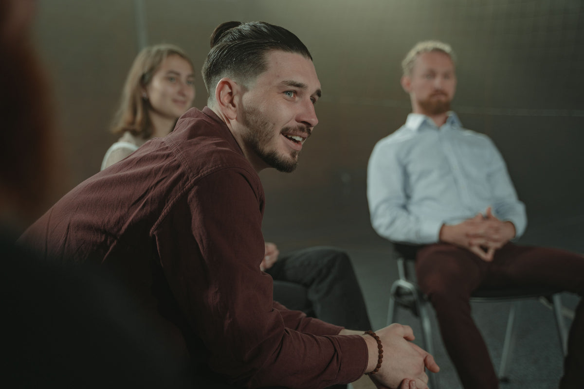 Écouter l'expérience vécue : ce que ça demande vraiment en consultation