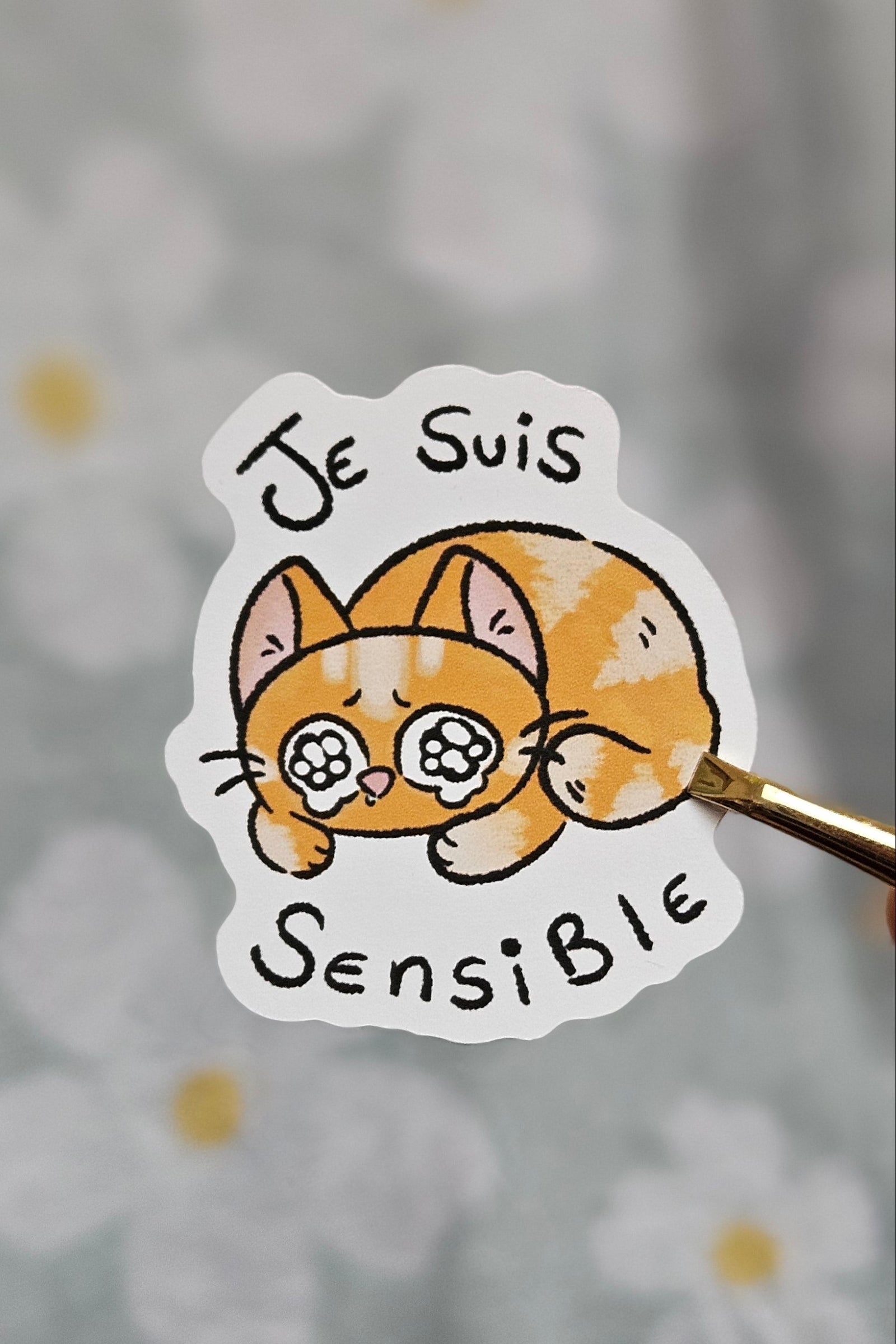 Sticker illustré « Je suis sensible »