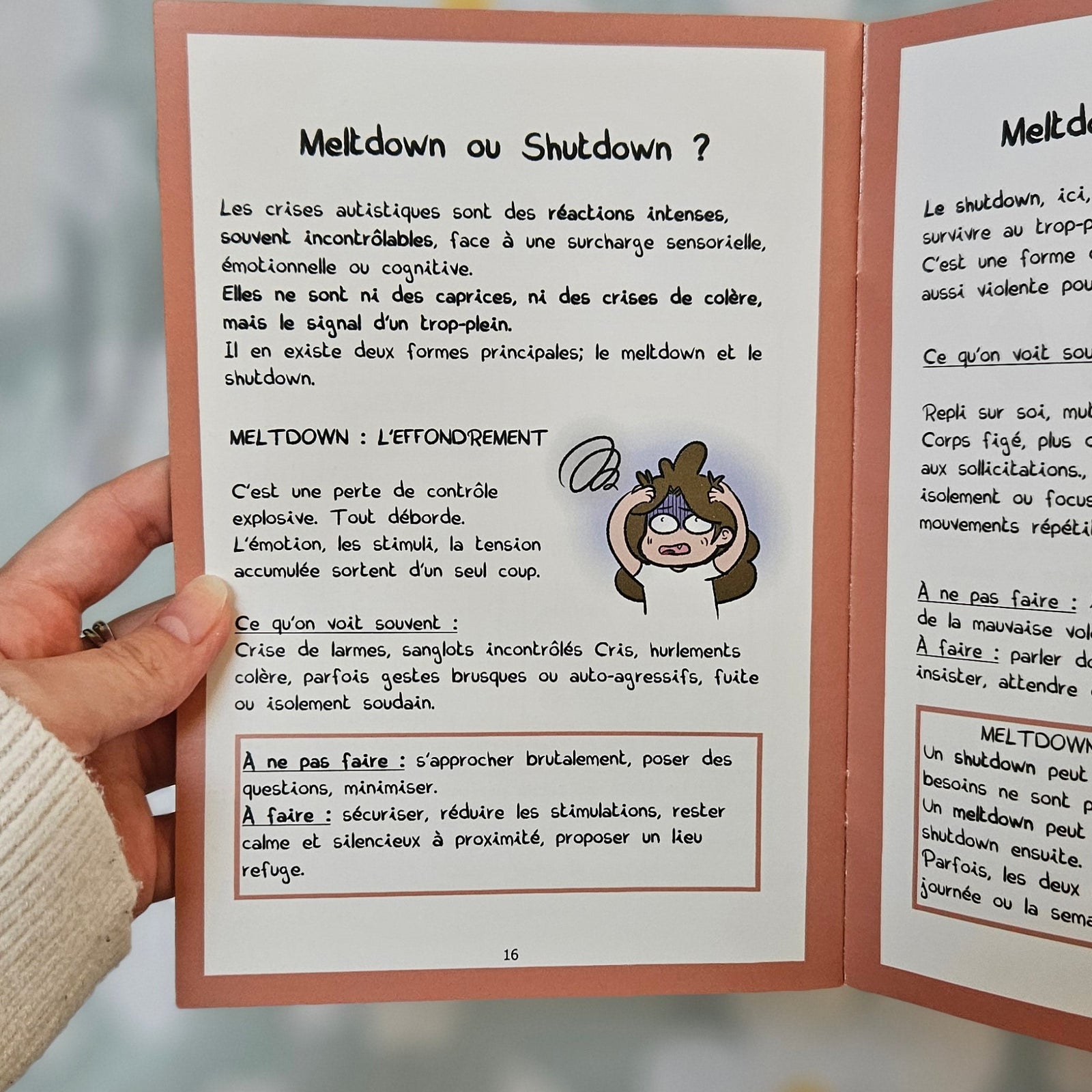 Double page intérieure du mini-guide intitulée « Meltdown ou Shutdown ? », expliquant que les crises ne sont ni des caprices ni des colères mais le signal d'un trop-plein, avec une illustration d'un personnage débordé