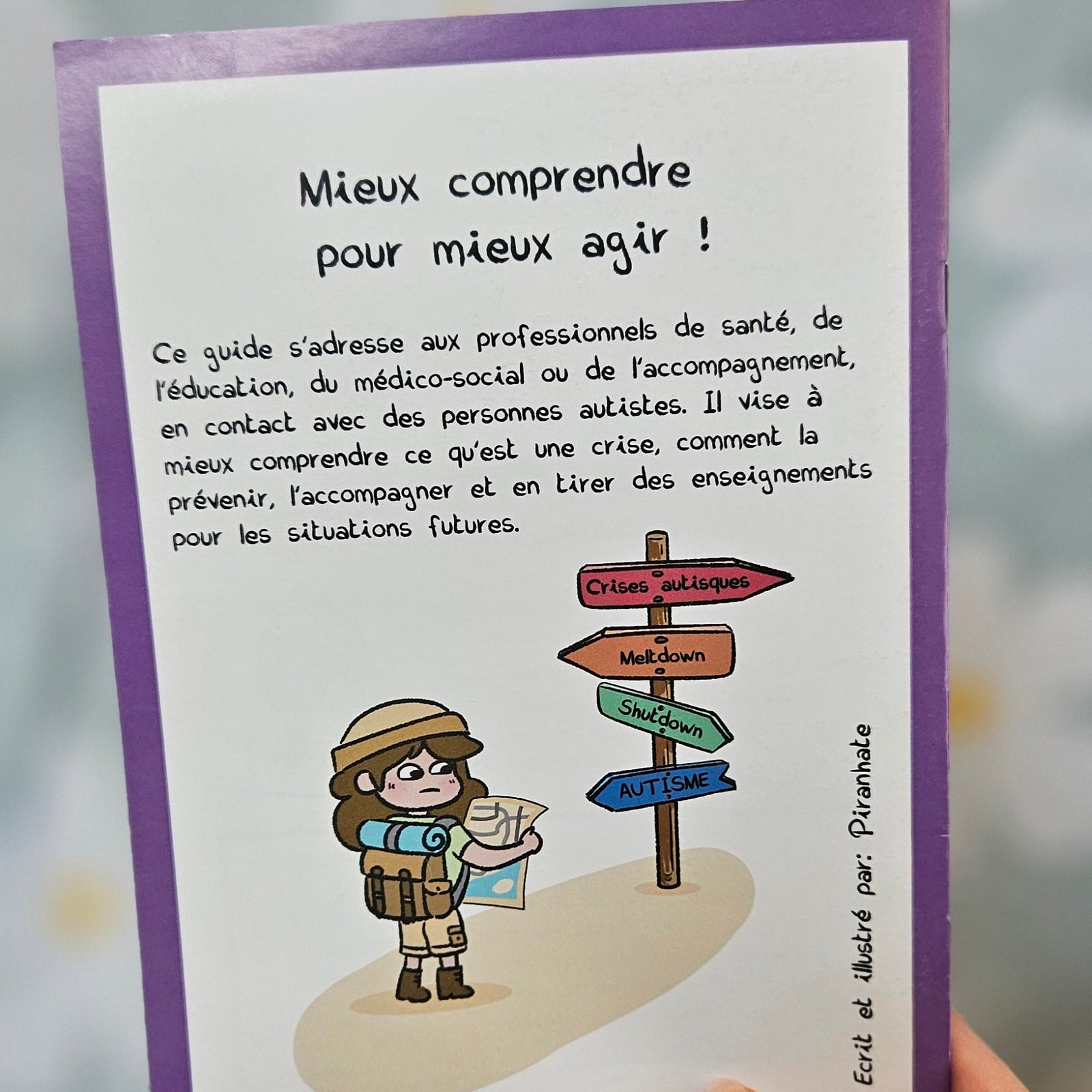 Page d'ouverture du mini-guide « Mieux comprendre pour mieux agir », précisant qu'il s'adresse aux professionnels de santé, de l'éducation et du médico-social, avec un personnage carte en main devant un panneau indicateur (crises autistiques, meltdown, shutdown, autisme)