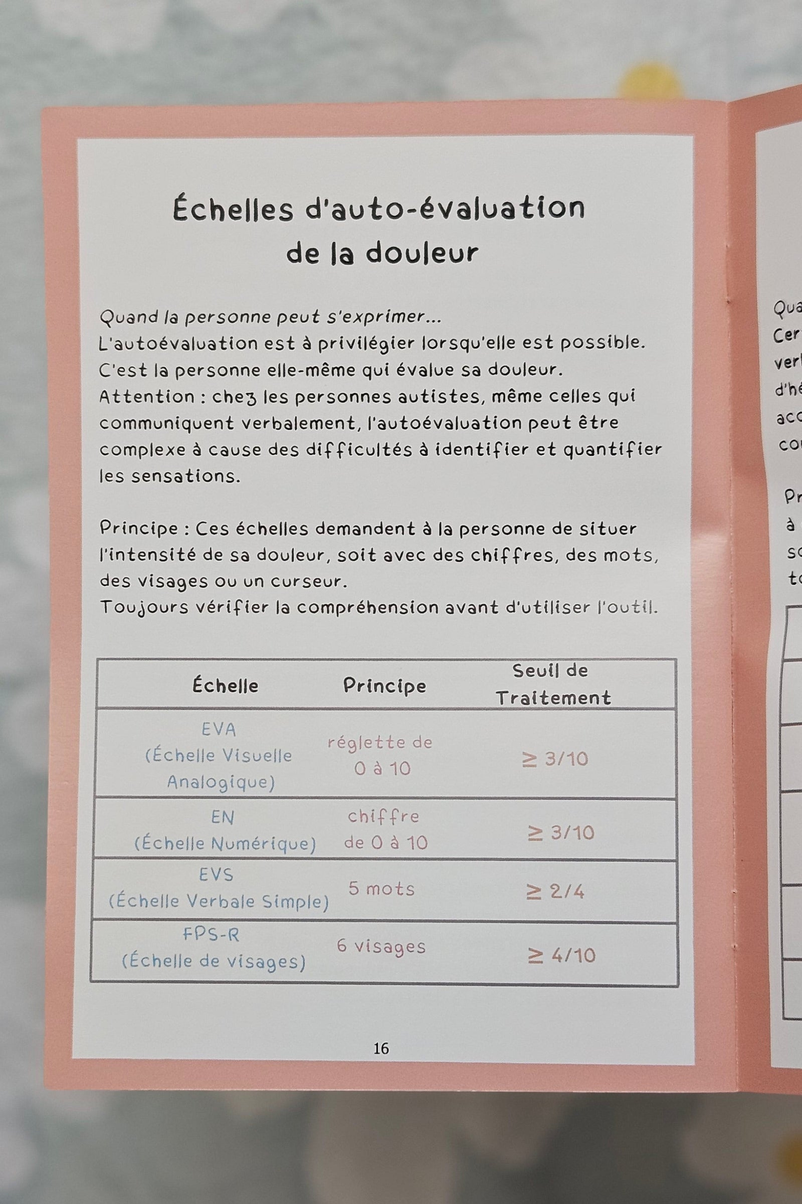 Page intérieure « Échelles d'auto-évaluation de la douleur », avec un tableau comparant EVA, EN, EVS et FPS-R, leur principe et leur seuil de traitement
